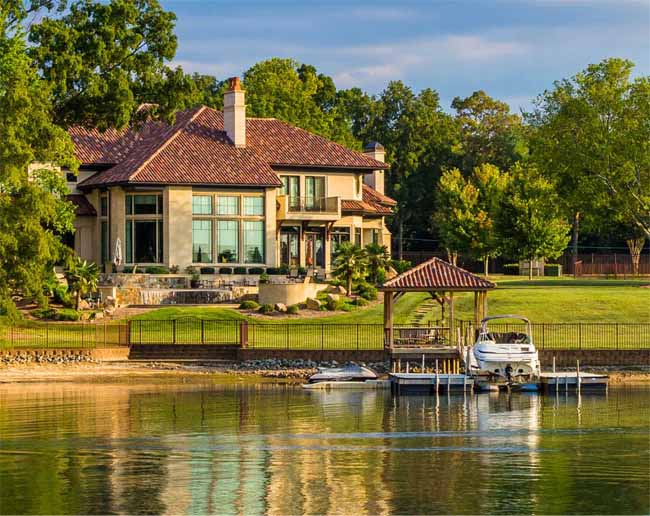 Lake Homes For Sale and Lake Houses For Sale