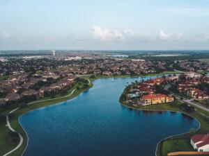 choosing a real estate agent for lake neighborhood