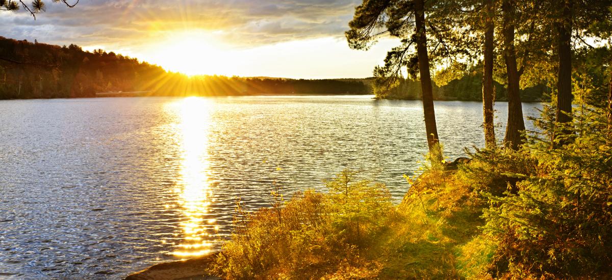 Why It’s Great Living on a Lake With Boating Restrictions