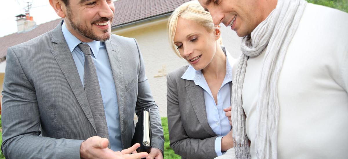 5 Qualities to Look for When Choosing a Real Estate Agent