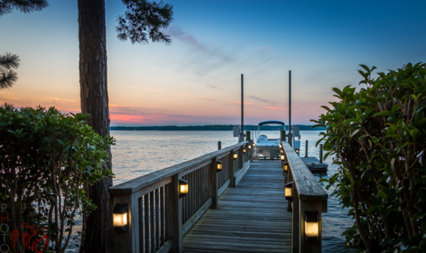 7 Remarkable Lake Homes You Can Buy Today