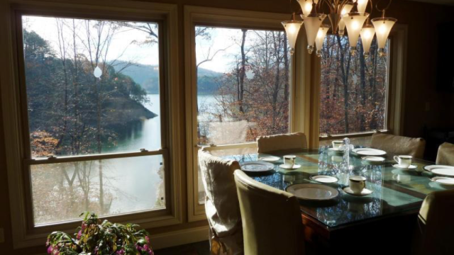 Norris Lake Dinning View Over the Lake