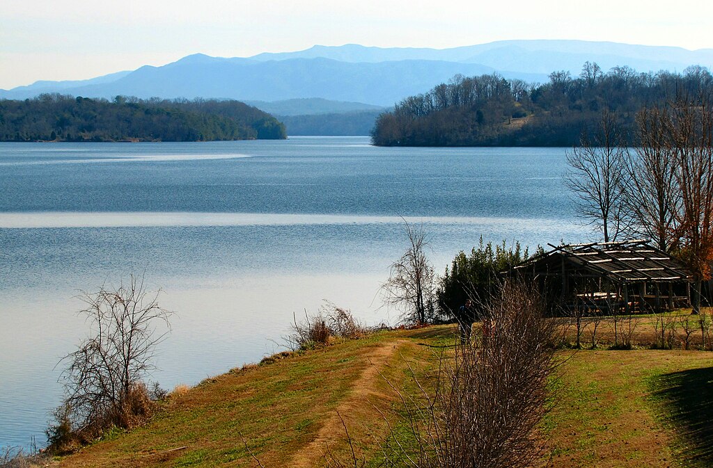 fort loudoun at tellico lake in tennessee