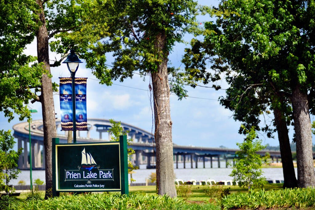 Prien Lake Park with view of I210 bridge