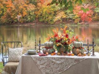 Lakeside Thanksgiving Turkey Day dinner table setting