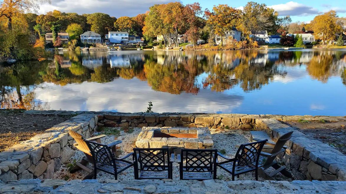 Why Buyers are Investing in Lake Houses During the Pandemic