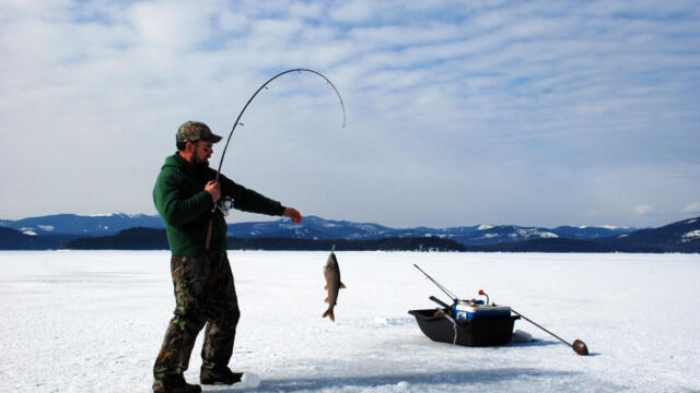 Best Lakes for Ice Fishing in the U.S.