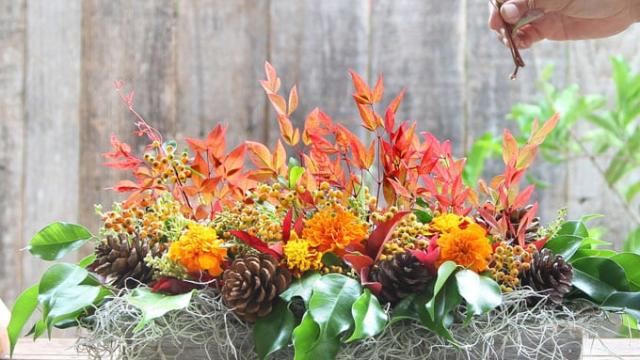 Lake Living: How to Create a Centerpiece Arrangement