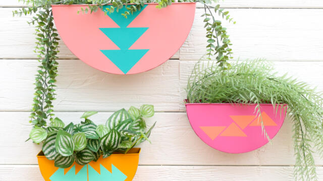 5 DIY Planters For Your Lake House