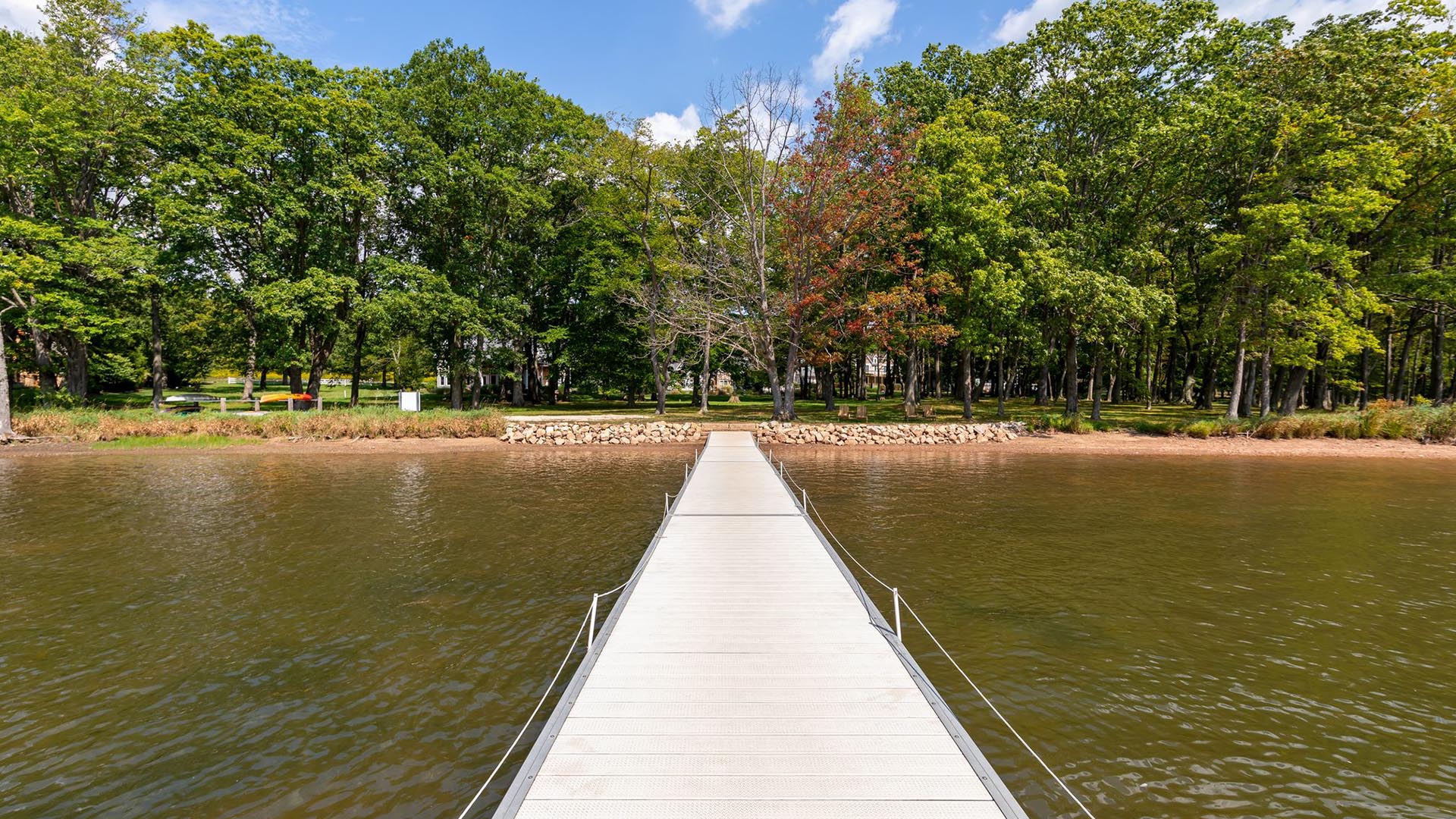 Lakefront vs. Lake Access Which is Best For You?