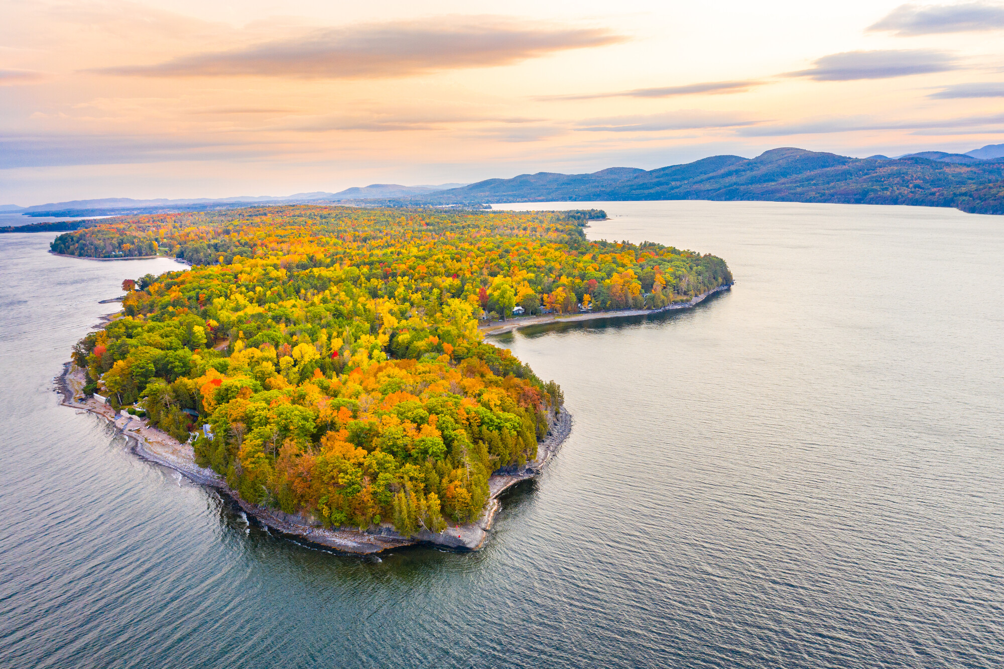 Top 5 MostSearched Lakes