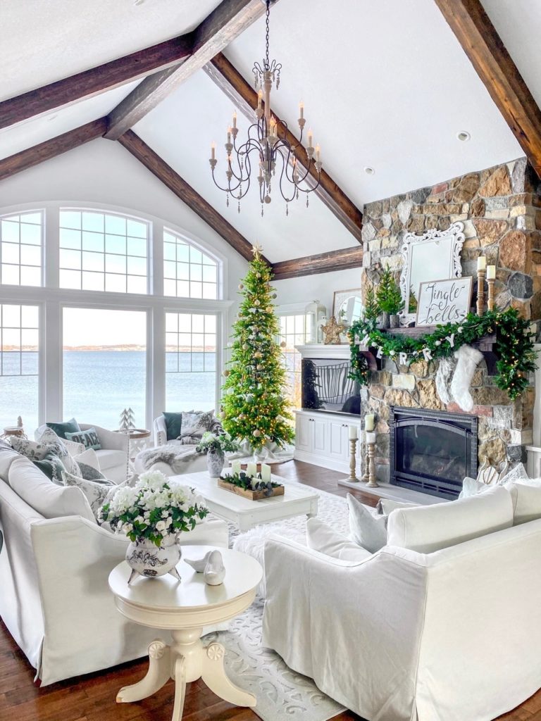 DIY Holiday Lake House Decor