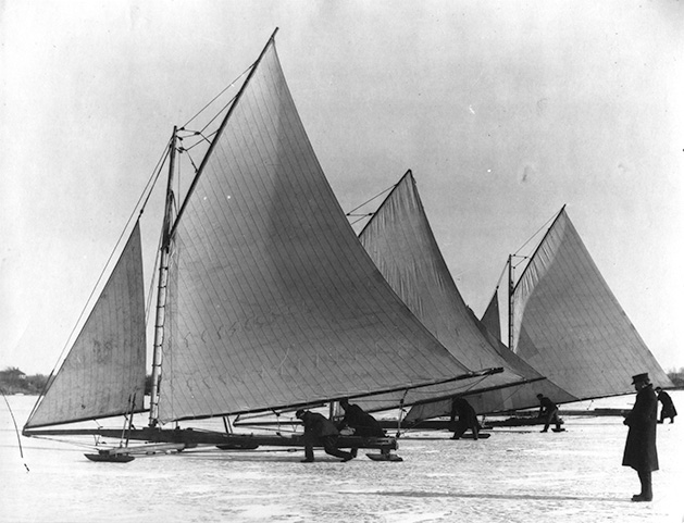Old picture of ice yachts