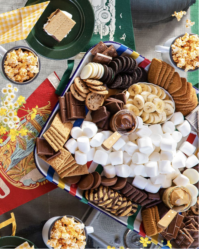 S'More D'oeuvres tray