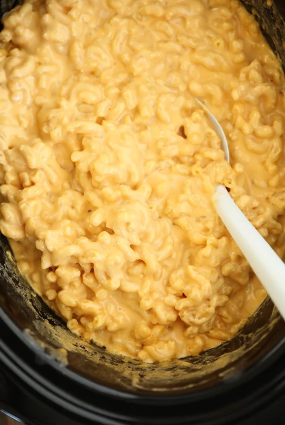 Mac and cheese in a slow cooker