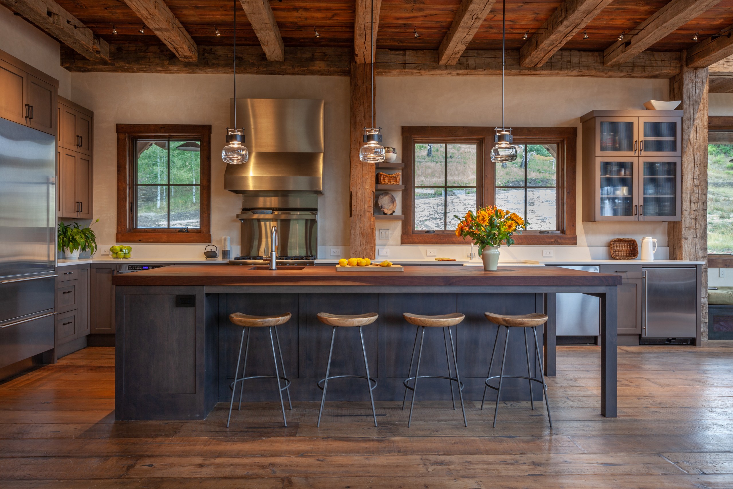 Rugged Warmth: Rustic Kitchen Designs to Cozy Up Your Lake Home, image size:2560x1707