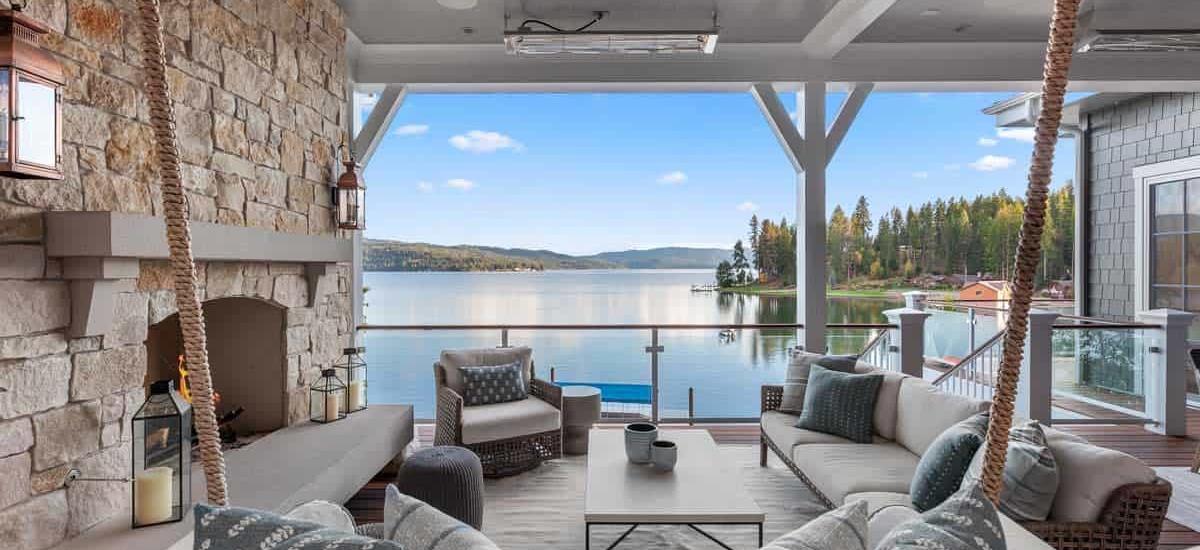 Fresh Waterfront Style: Elevate Your Lake Home with Design Trends for 2025