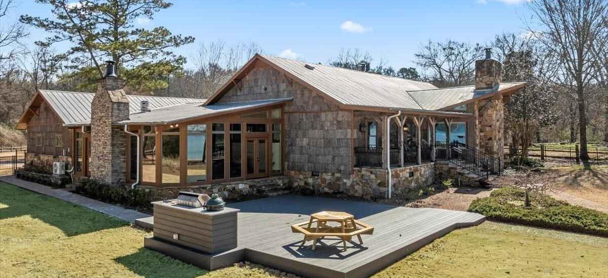 [Home Stratosphere] 5 of the Most Expensive Houses Currently on the Market in Alabama (April 2025)
