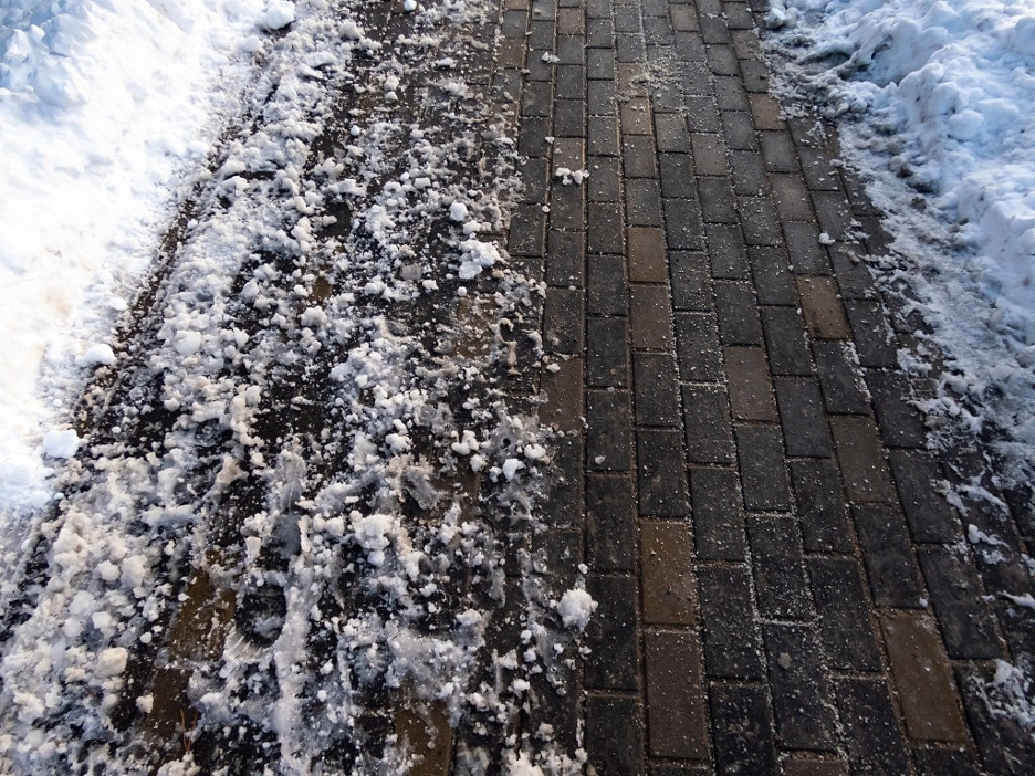 Brine Solutions Made from Sugar Beet Byproducts