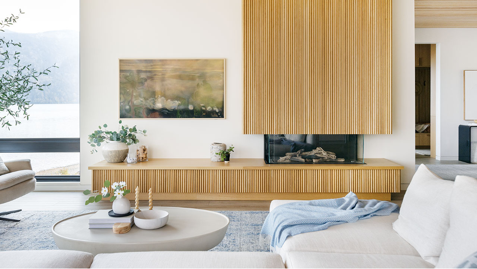 Living Room: Layered and Light-Responsive