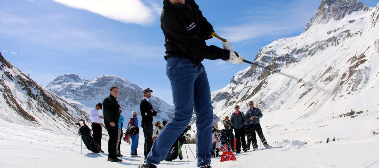 Chasing the Whites: An Introduction to Ice Golf