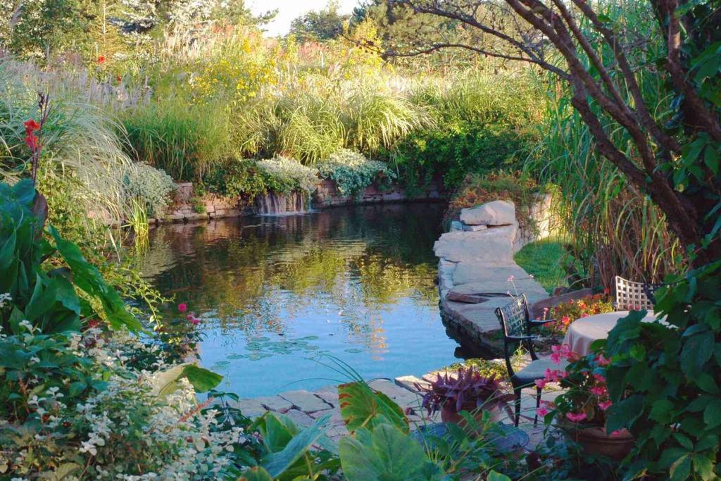 Effortless Gardening & Relaxing Retreats
