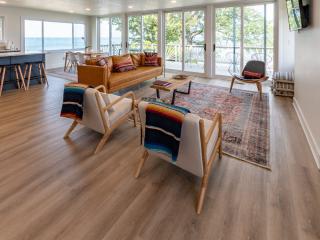 Clean laminate floor in a lake home