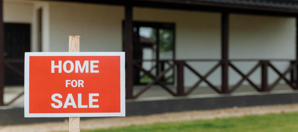 Common Pricing Mistakes to Avoid When Selling Lake Real Estate