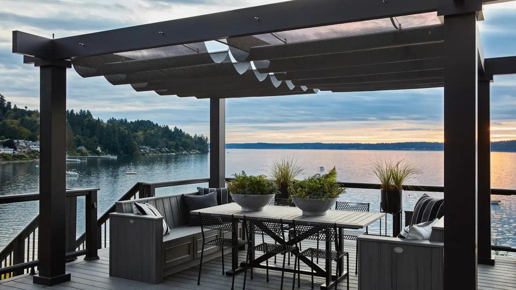 Retractable Canopy Pergola