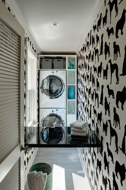 A Folding Counter That Works Harder in a laundry space